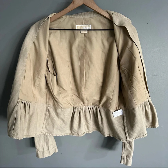 Michael Kors Tan Tweed Jacket. Medium - Picture 2 of 10